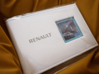 Renault_photo_book